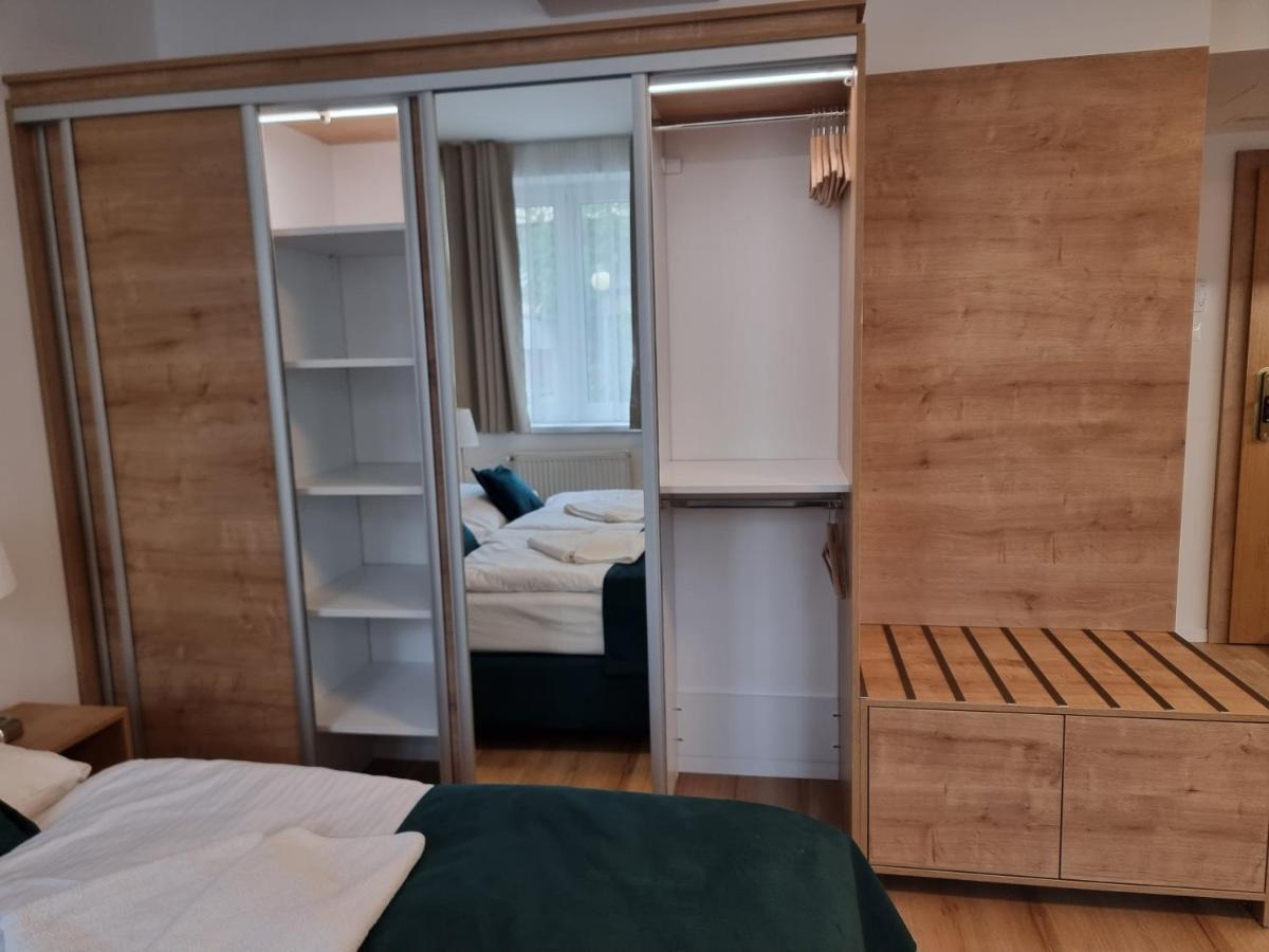 Hotel Tilia Pezinok Esterno foto